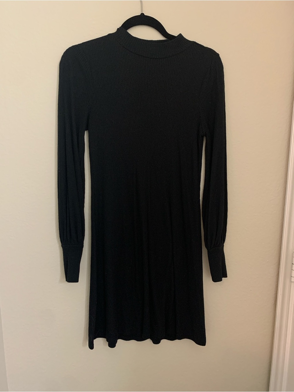 Express Black Long-Sleeve Ribbed Knit Dress